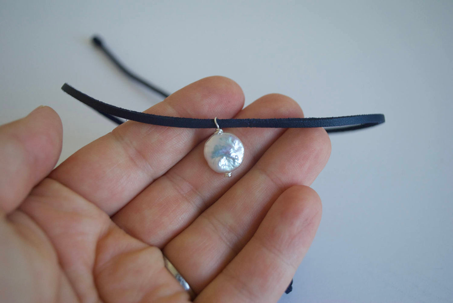 Coin Pearl Choker Necklace Navy