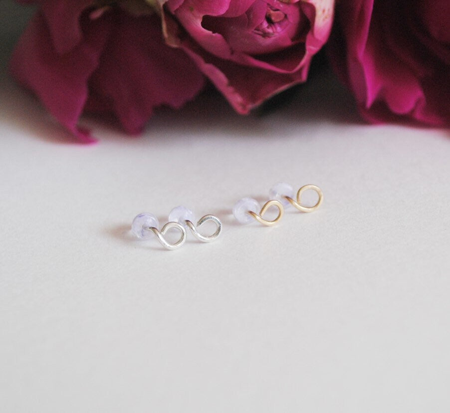 Dainty Circle Studs