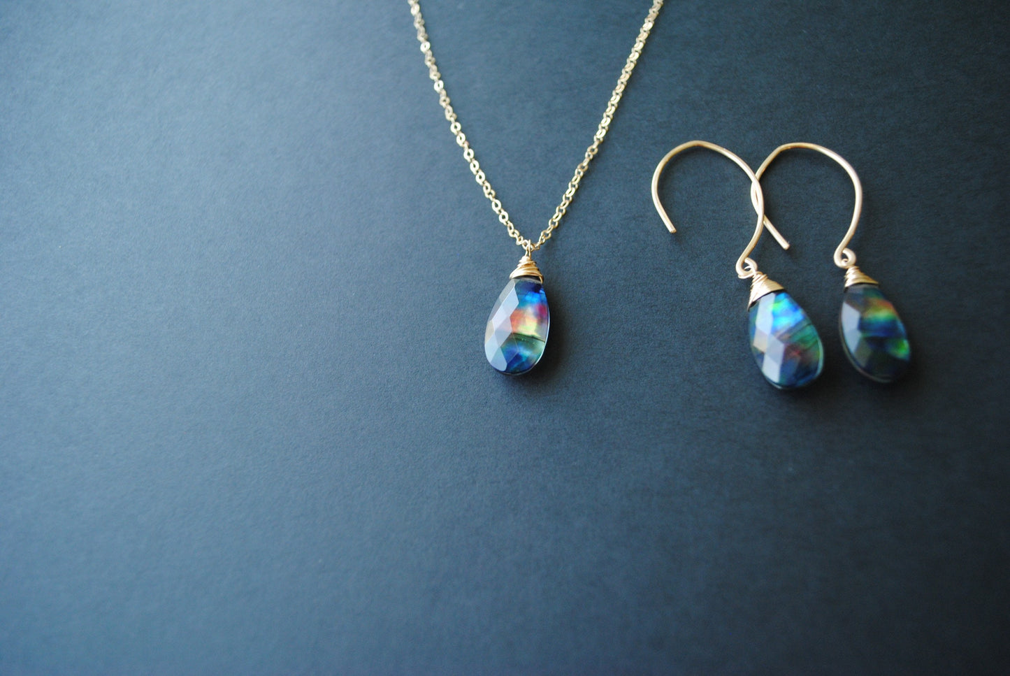 Ammolite Crystal Necklace Earrings Set