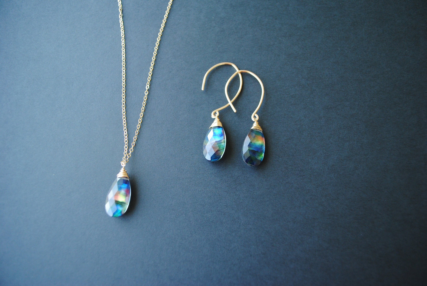Ammolite Crystal Necklace Earrings Set