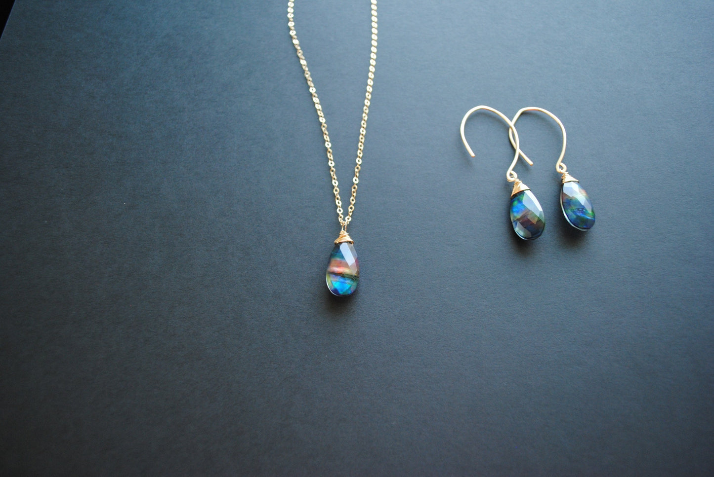 Ammolite Crystal Necklace Earrings Set