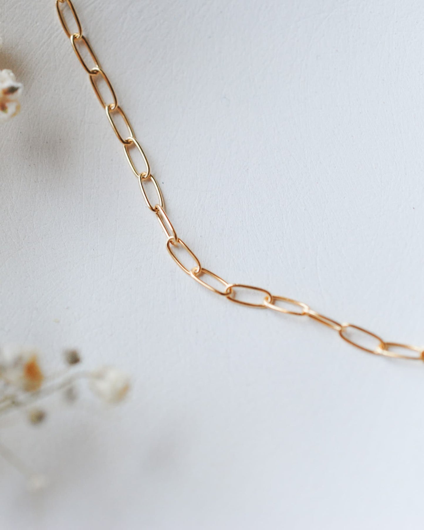 Dainty Delicate Minimalist Chain